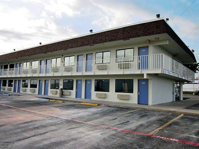 Motel 6-Del Rio, Tx ภายนอก รูปภาพ